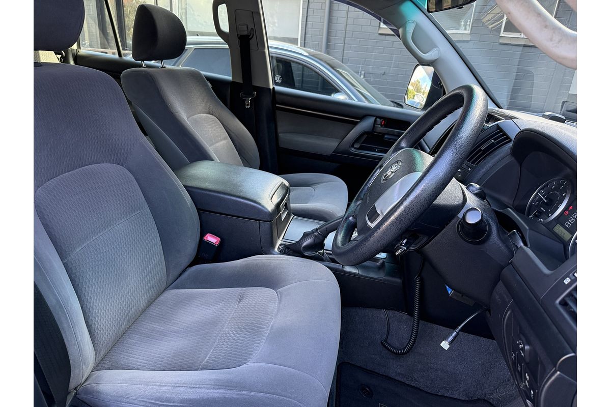 2012 Toyota Landcruiser GXL VDJ200R