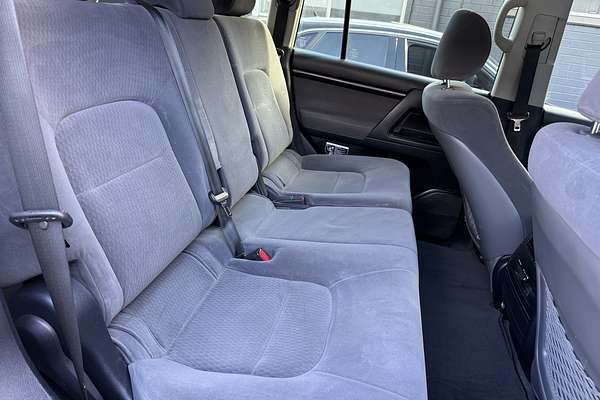 2012 Toyota Landcruiser GXL VDJ200R