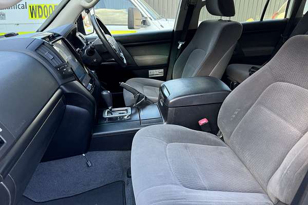 2012 Toyota Landcruiser GXL VDJ200R