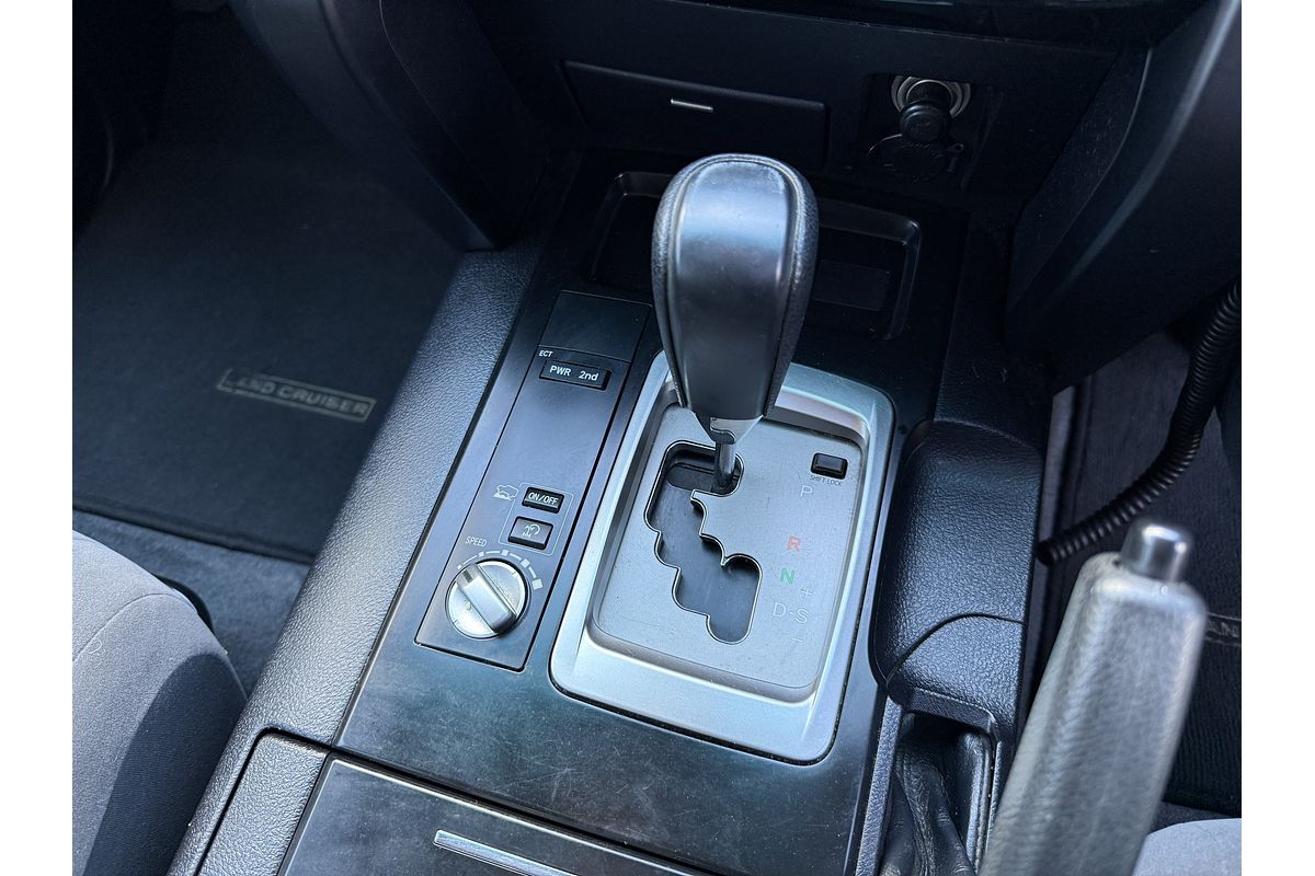 2012 Toyota Landcruiser GXL VDJ200R