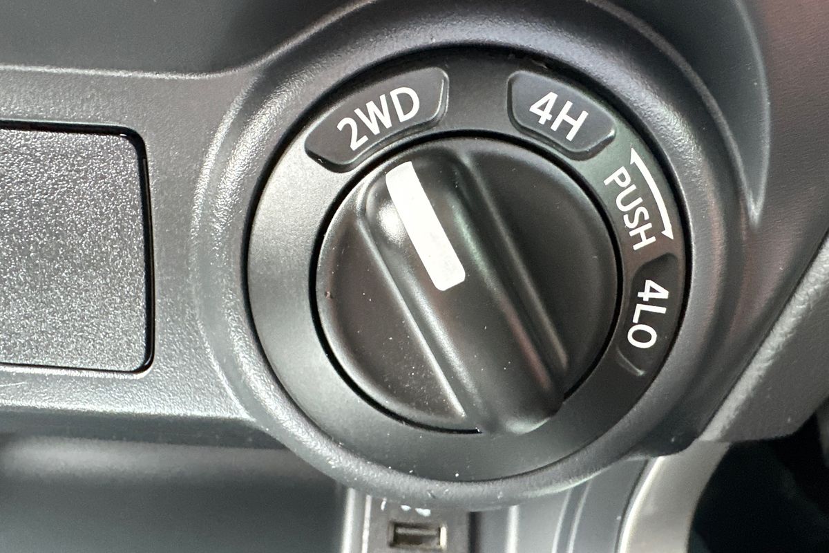 2019 Nissan Navara RX D23 Series 4 4X4