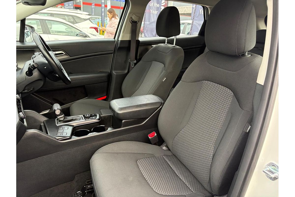 2023 Kia Sportage S NQ5