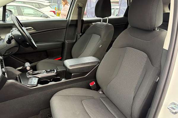 2023 Kia Sportage S NQ5
