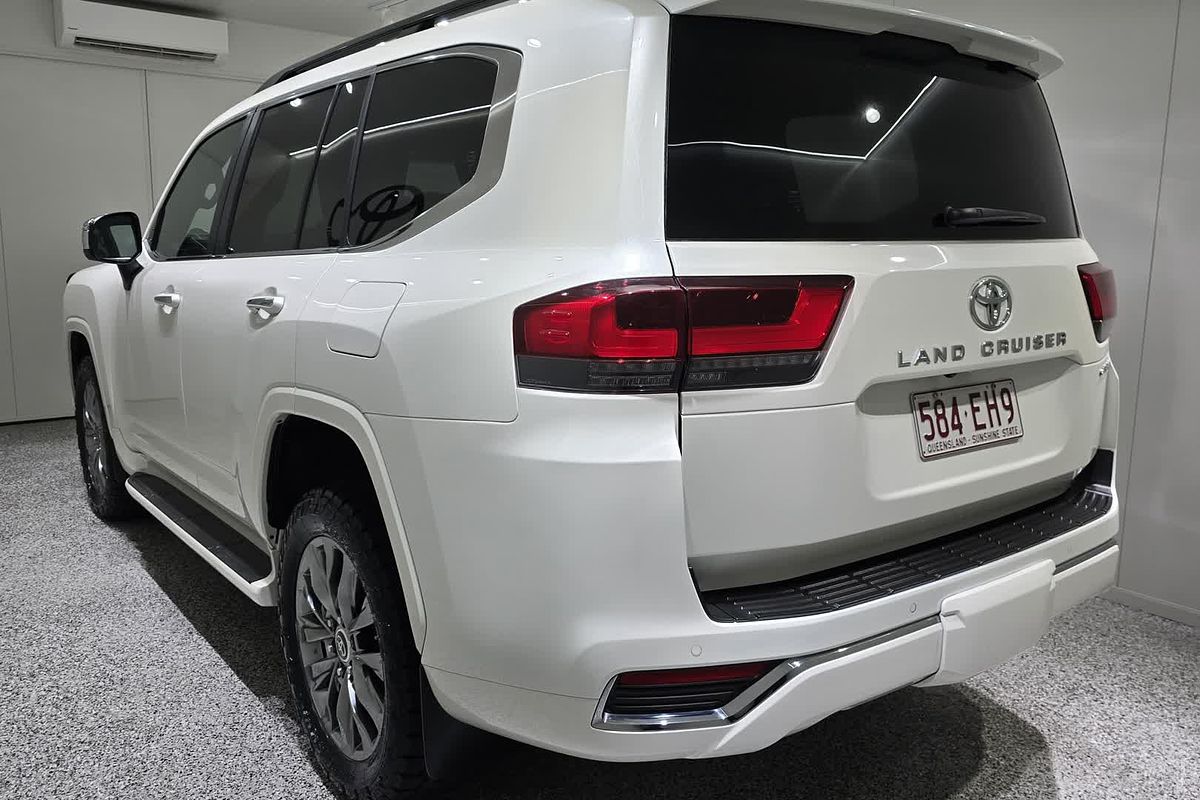 2022 Toyota Landcruiser Sahara ZX FJA300R