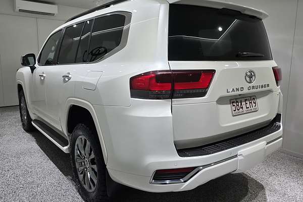 2022 Toyota Landcruiser Sahara ZX FJA300R