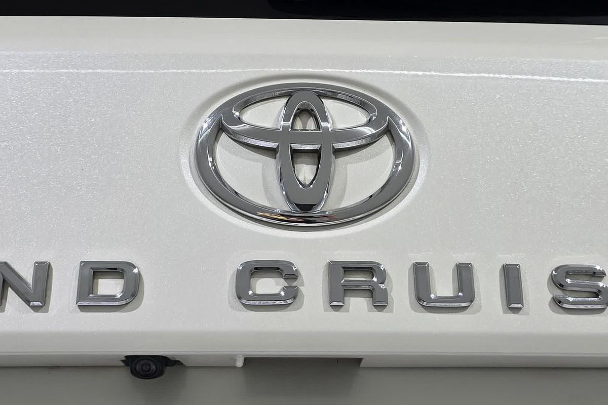 2022 Toyota Landcruiser Sahara ZX FJA300R