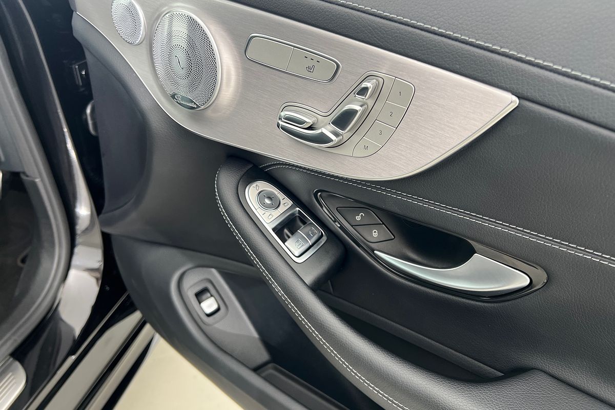 2021 Mercedes-Benz C-Class C300 C205