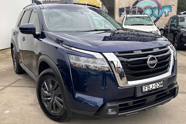 2022 Nissan Pathfinder ST-L R53