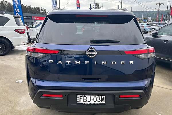2022 Nissan Pathfinder ST-L R53