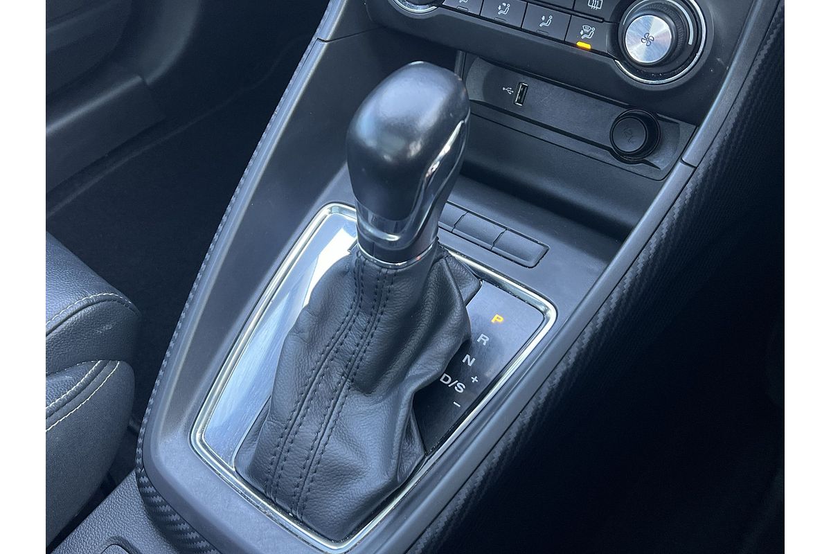 2018 MG ZS Essence AZS1