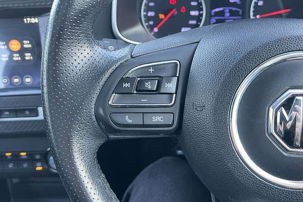 2018 MG ZS Essence AZS1