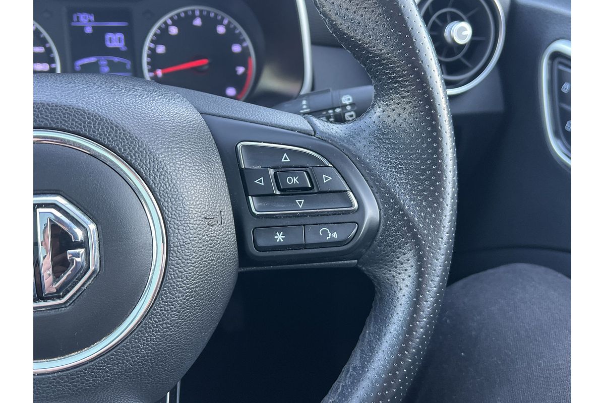 2018 MG ZS Essence AZS1