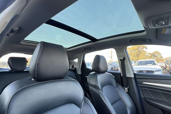 2018 MG ZS Essence AZS1