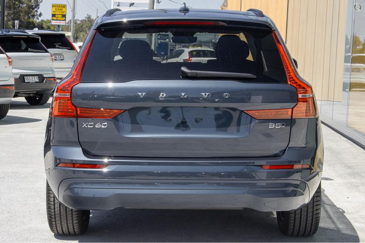 2024 Volvo XC60 Plus B5