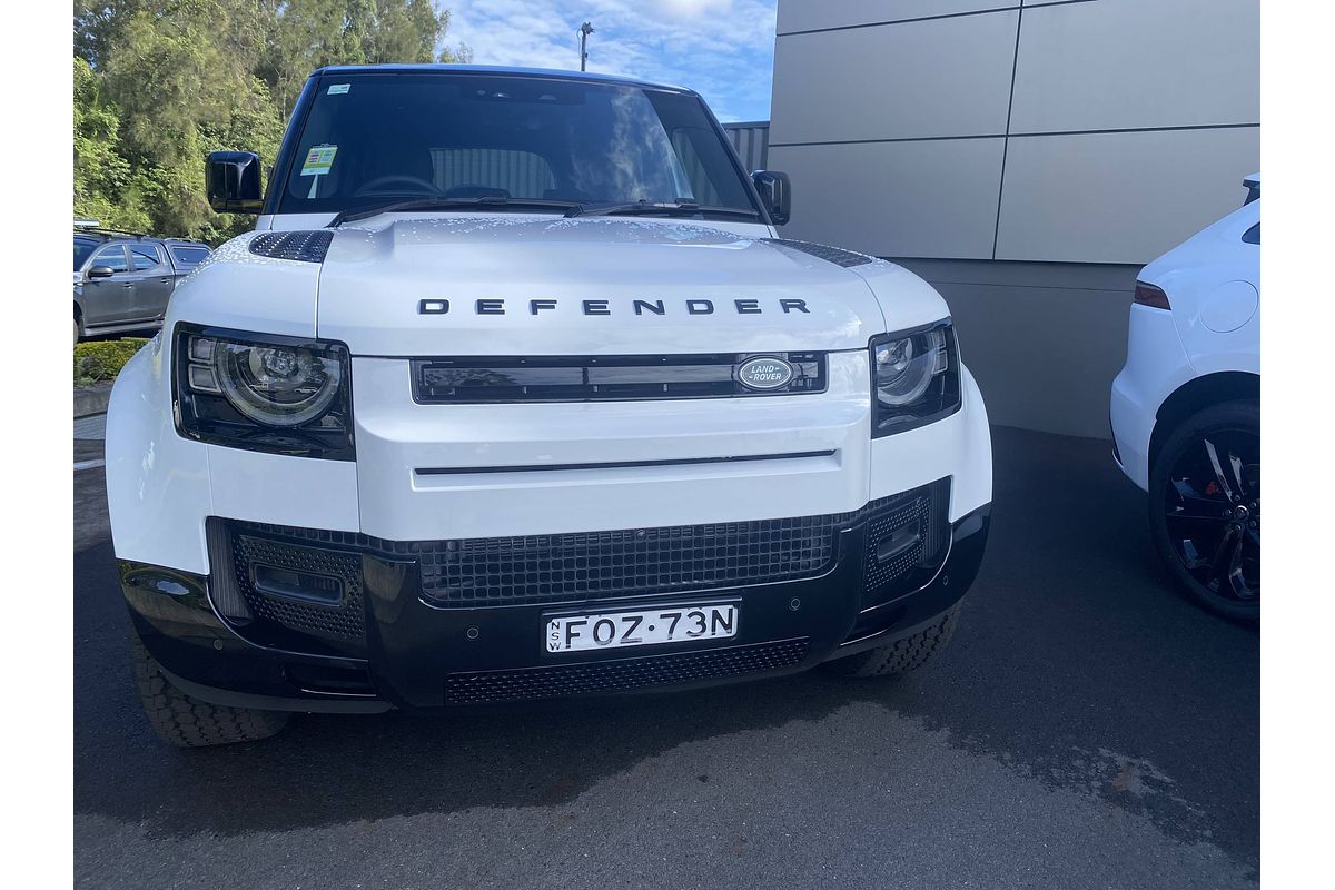 2025 Land Rover Defender 110 D350 X-Dynamic SE L663