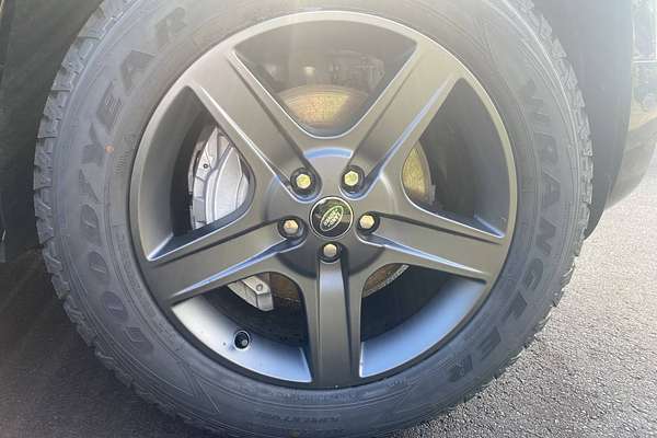 2025 Land Rover Defender 110 D350 X-Dynamic SE L663