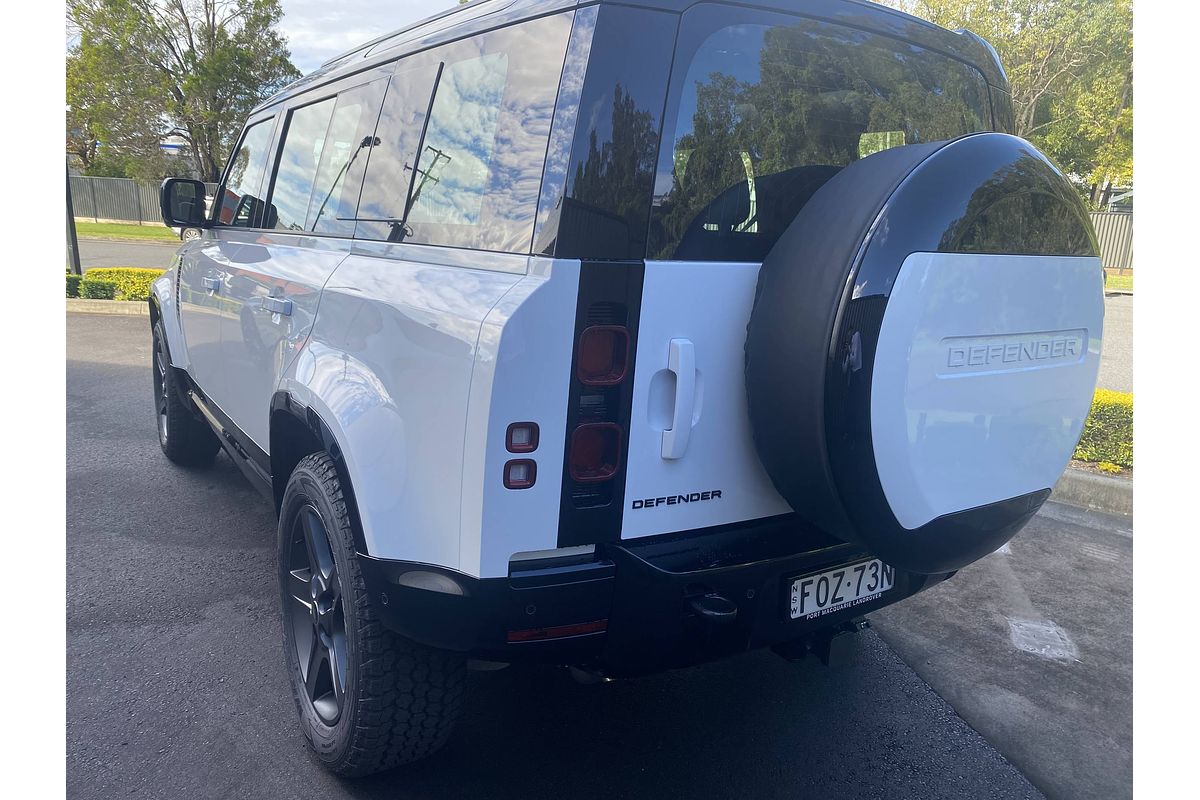 2025 Land Rover Defender 110 D350 X-Dynamic SE L663