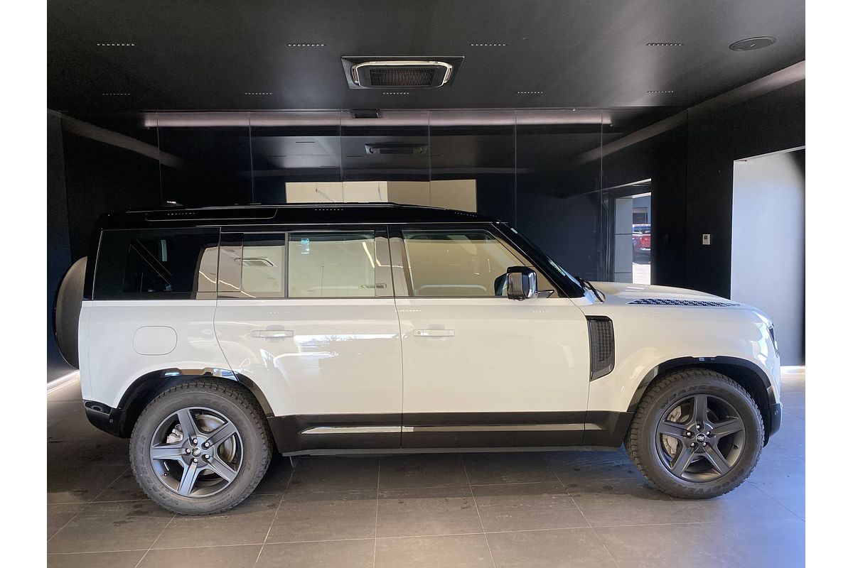 2025 Land Rover Defender 110 D350 X-Dynamic SE L663