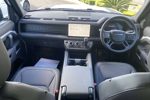 2025 Land Rover Defender 110 D350 X-Dynamic SE L663