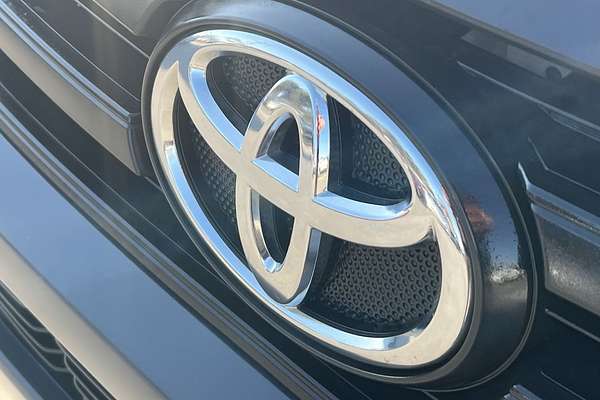 2017 Toyota Hilux Workmate TGN121R Rear Wheel Drive