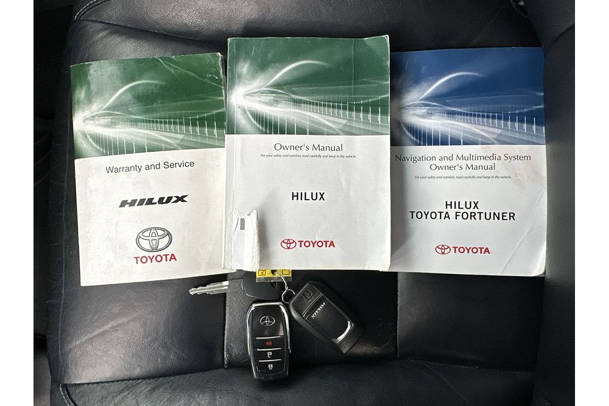 2017 Toyota Hilux SR5 GUN126R 4X4