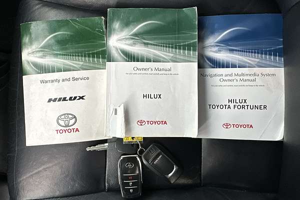 2017 Toyota Hilux SR5 GUN126R 4X4