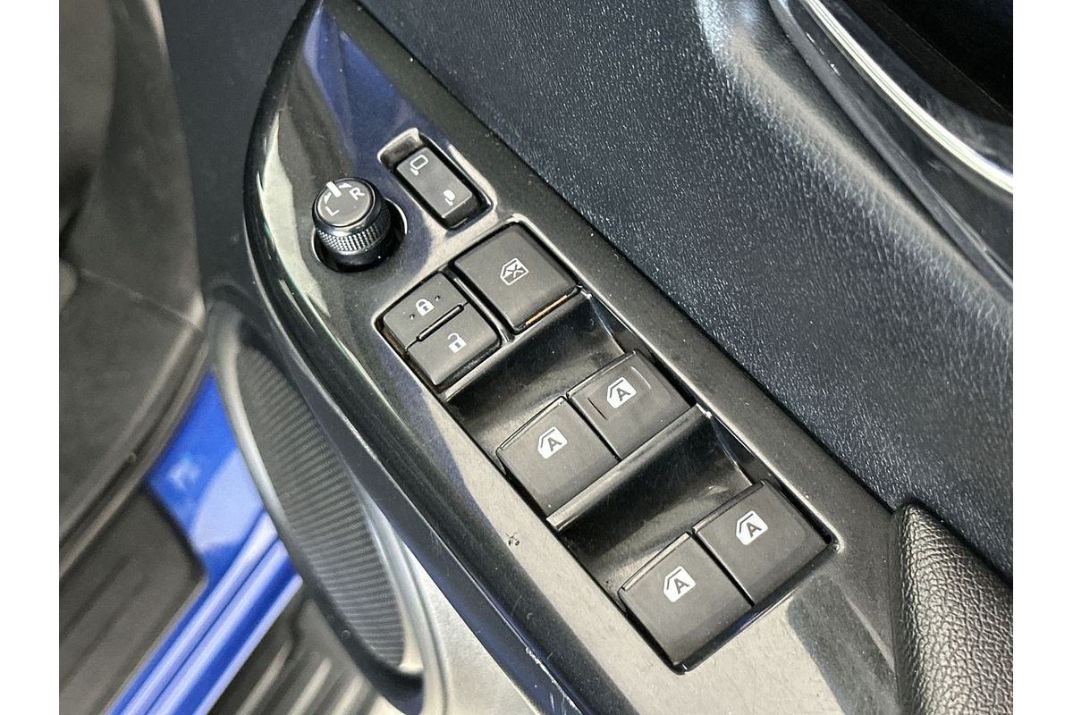 2017 Toyota Hilux SR5 GUN126R 4X4