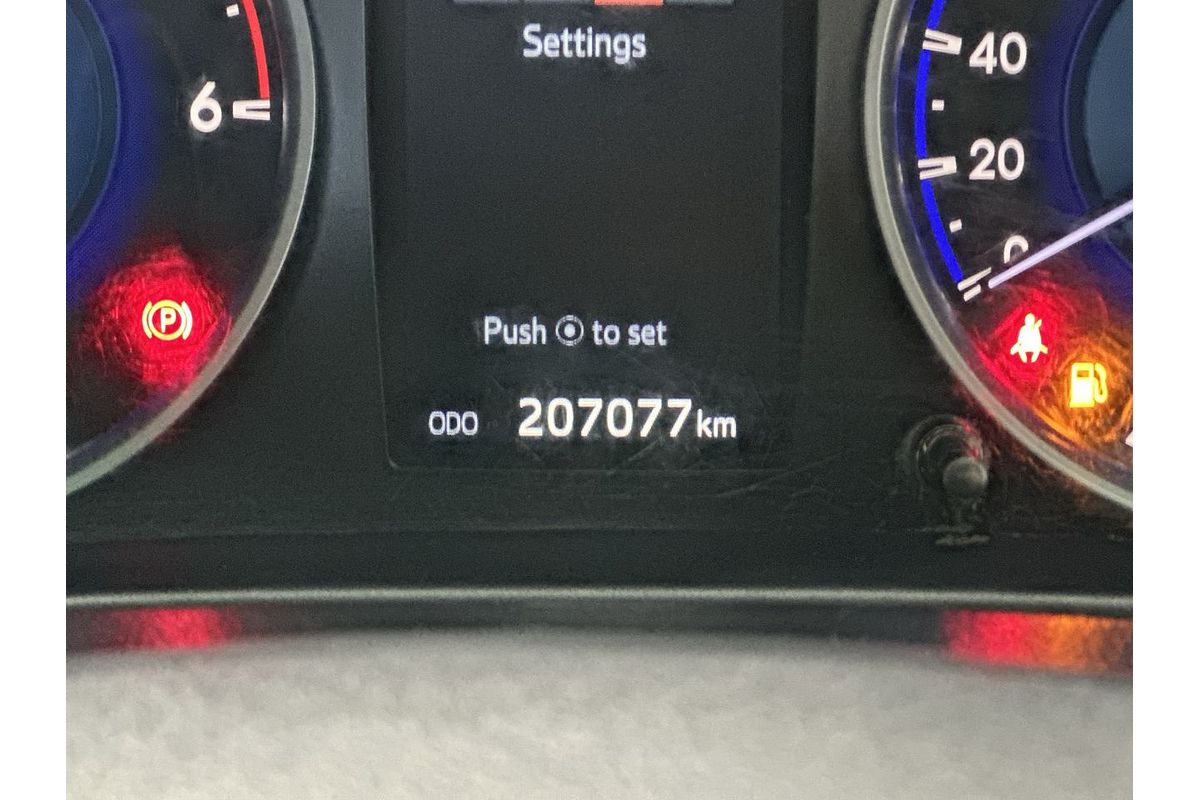 2017 Toyota Hilux SR5 GUN126R 4X4