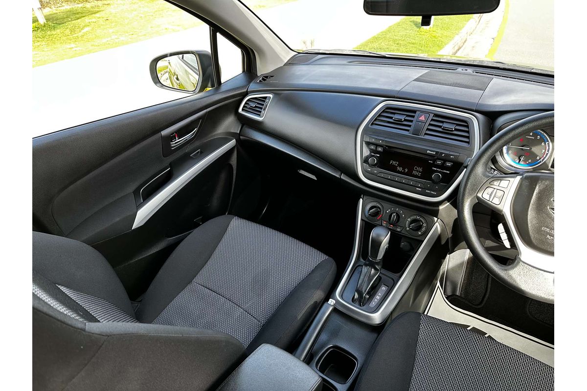 2014 Suzuki S-Cross GL JY