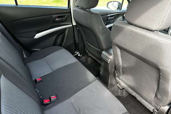 2014 Suzuki S-Cross GL JY