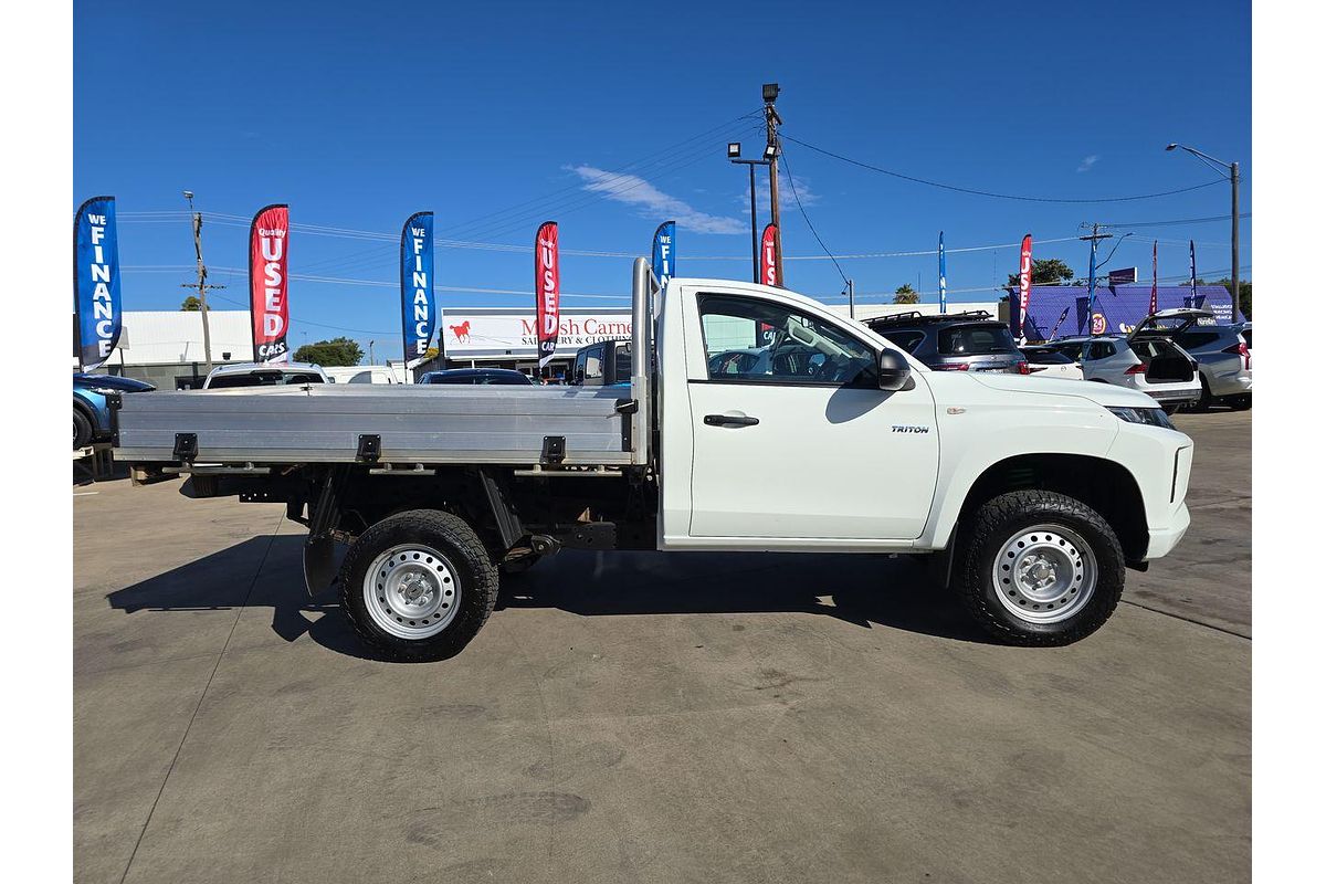2021 Mitsubishi Triton GLX MR 4X4