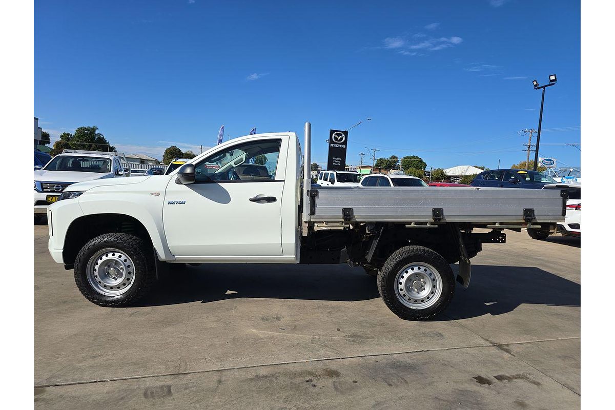 2021 Mitsubishi Triton GLX MR 4X4