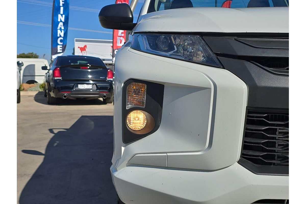 2021 Mitsubishi Triton GLX MR 4X4