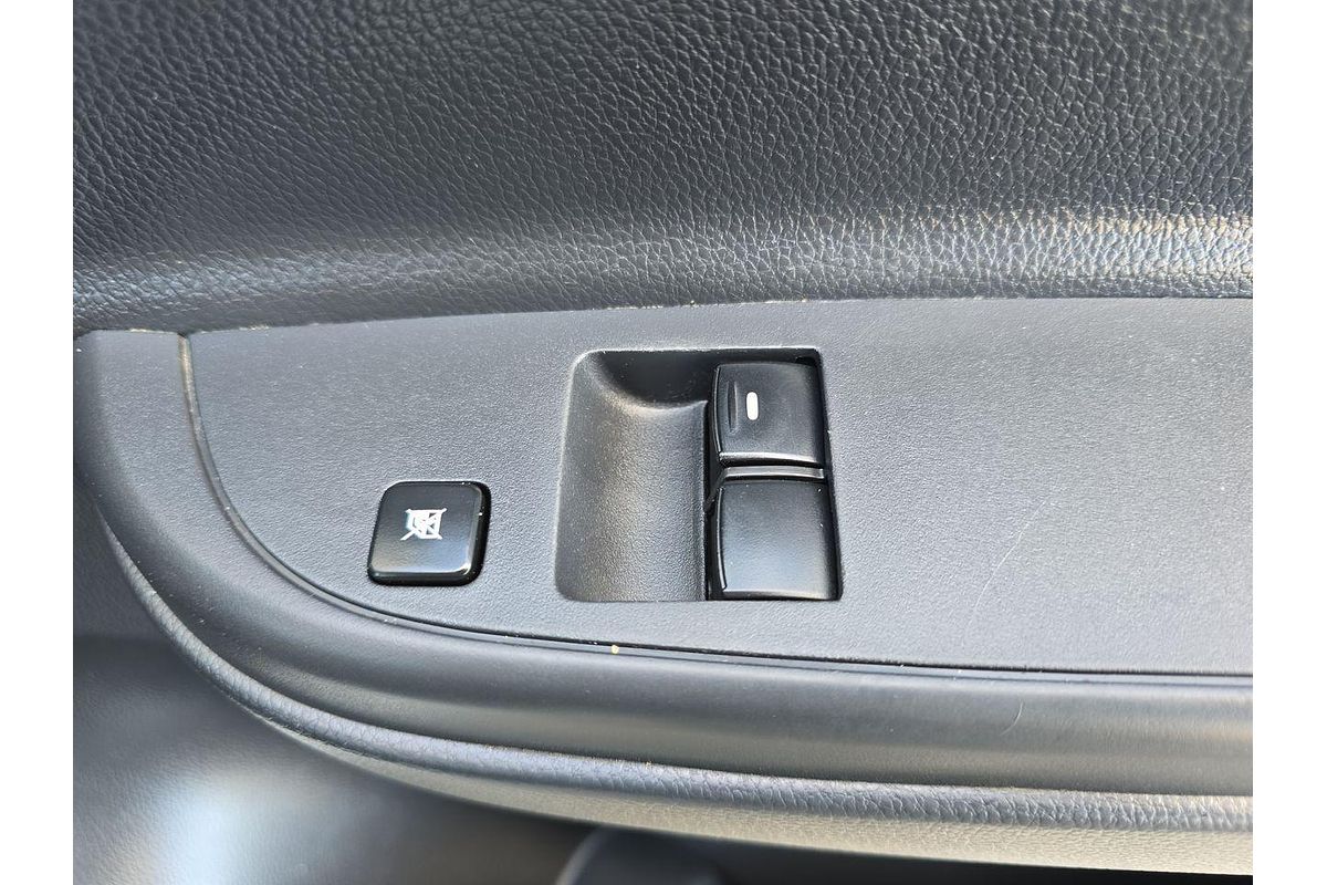 2021 Mitsubishi Triton GLX MR 4X4