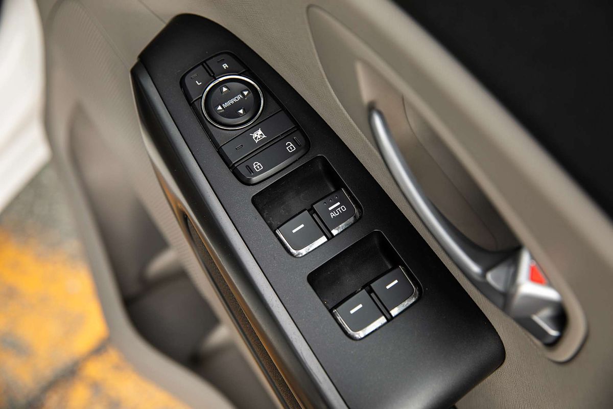 2020 Kia Carnival S YP