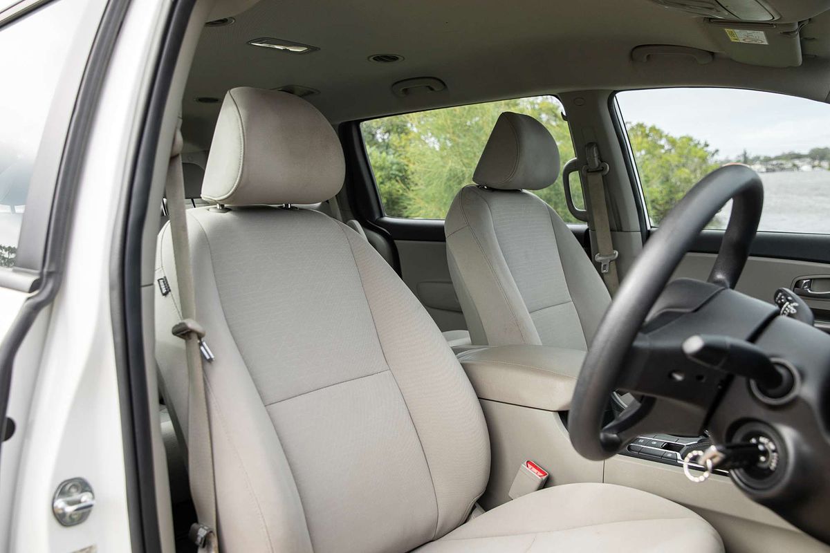 2020 Kia Carnival S YP