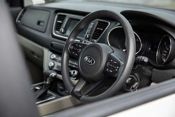 2020 Kia Carnival S YP