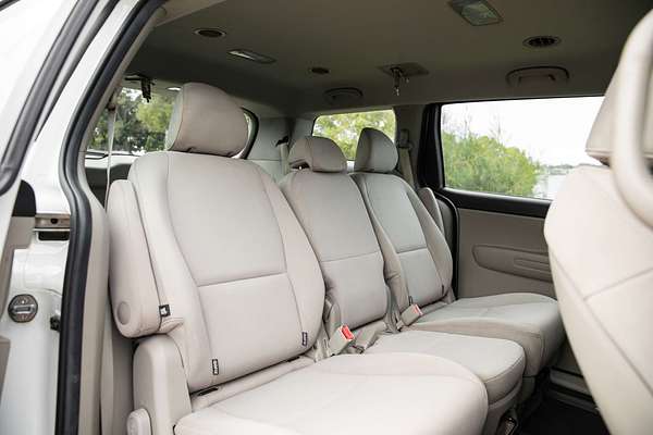 2020 Kia Carnival S YP