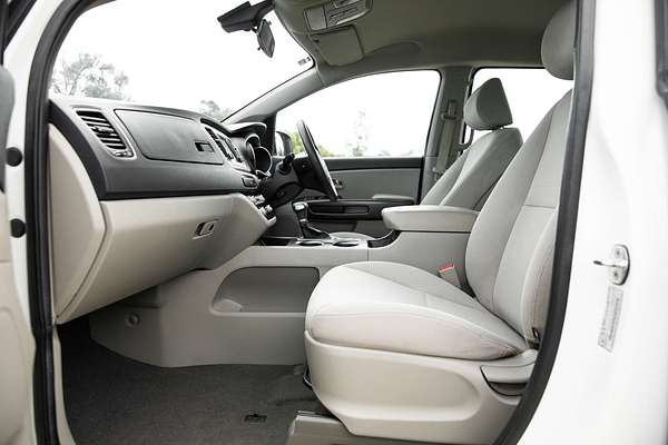 2020 Kia Carnival S YP
