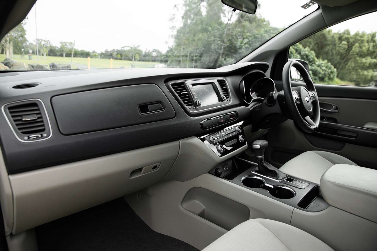 2020 Kia Carnival S YP