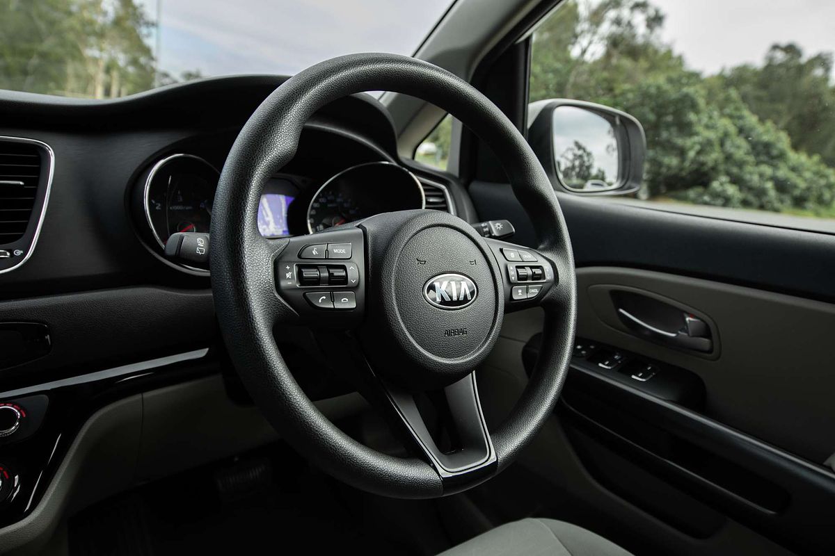 2020 Kia Carnival S YP