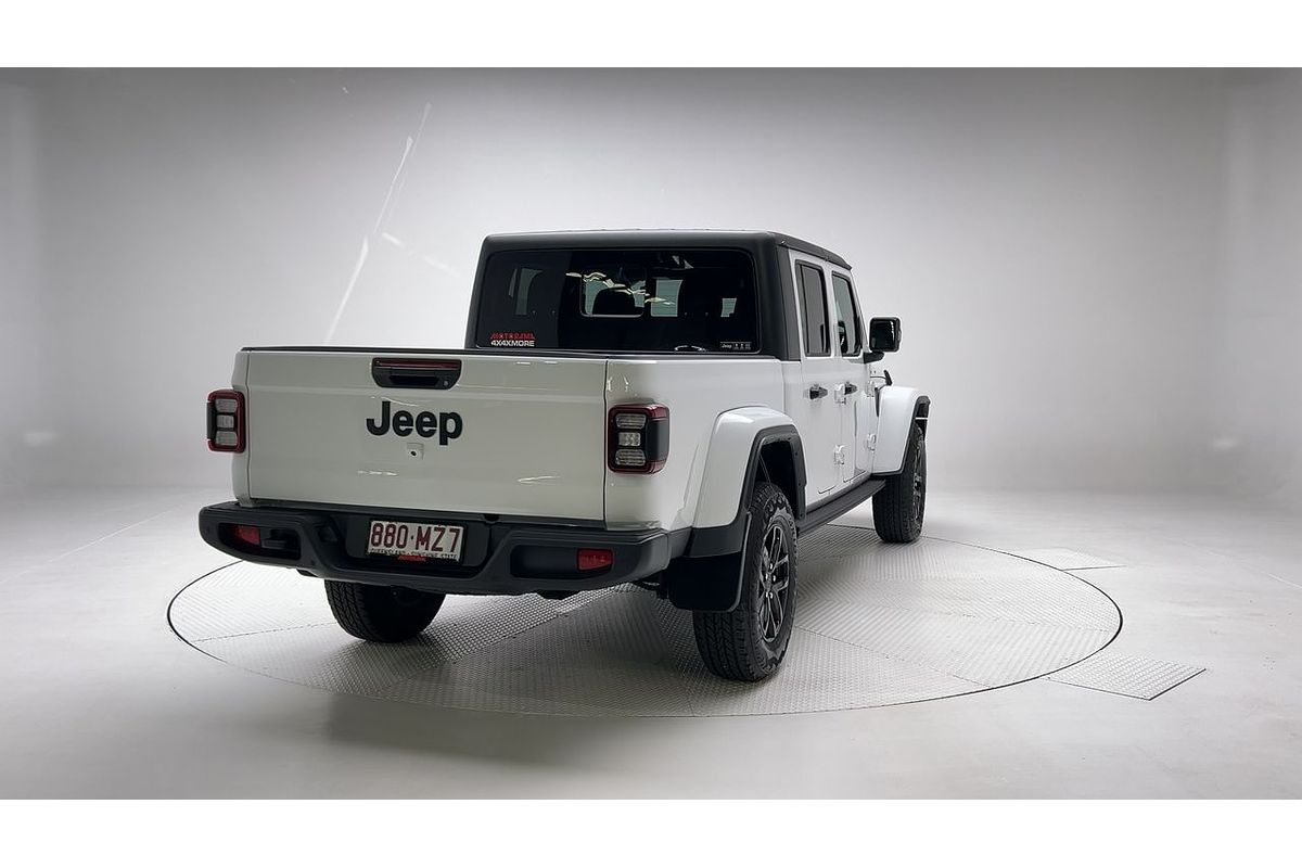 2022 Jeep Gladiator Night Eagle JT All Wheel Drive