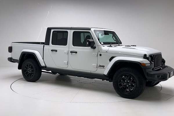 2022 Jeep Gladiator Night Eagle JT All Wheel Drive