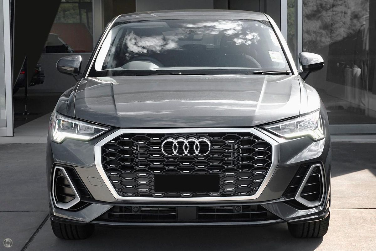 2025 Audi Q3 35 TFSI S line F3