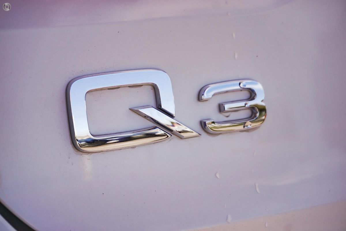 2025 Audi Q3 35 TFSI S line F3