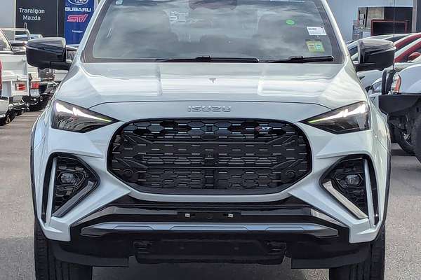 2025 Isuzu MU-X X-TERRAIN