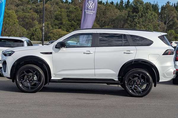 2025 Isuzu MU-X X-TERRAIN