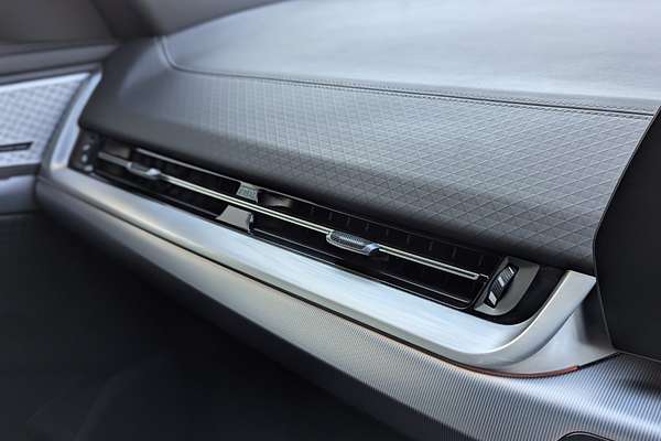 2024 BMW X2 U10