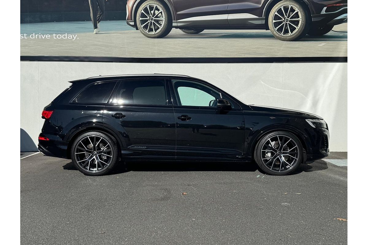2024 Audi Q7 55 TFSI S line 4M
