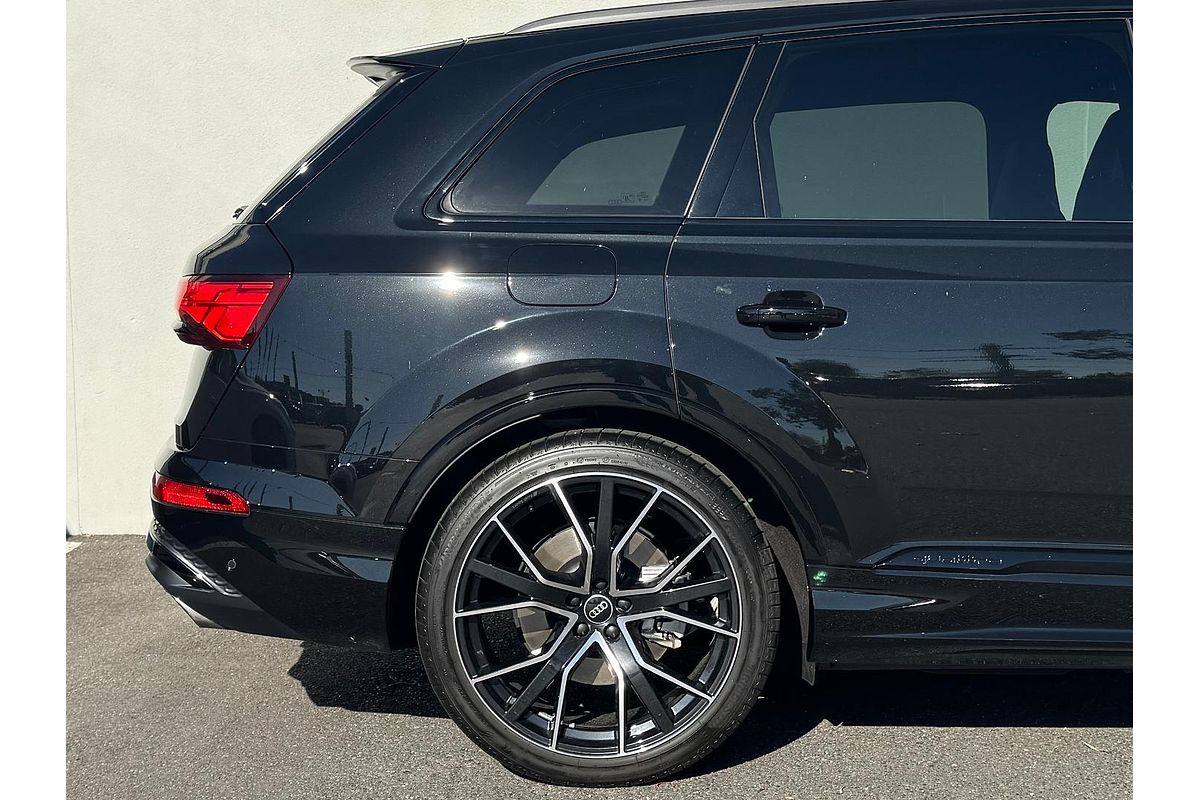 2024 Audi Q7 55 TFSI S line 4M